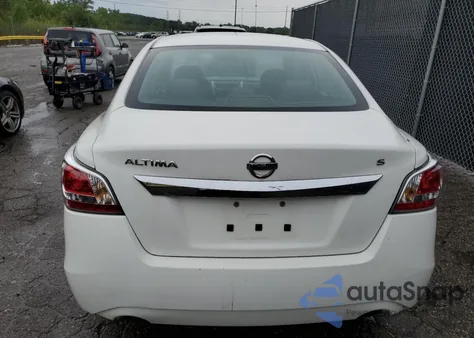 2015 Nissan Altima 2.5 из США, поврежденный, VIN 1N4AL3AP4FC258060
